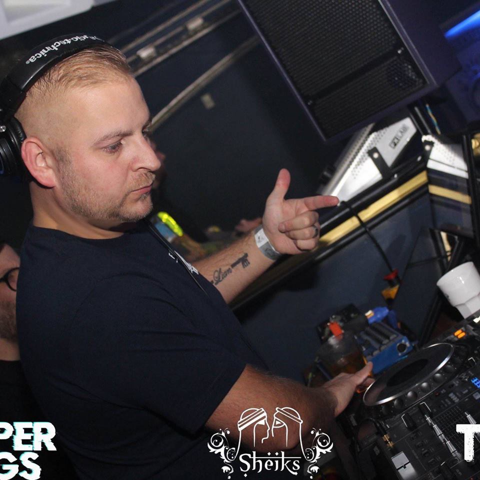 DJ set at Sheiks